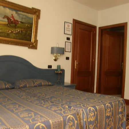 Meuble' Cortina 4* Quinto Di Treviso