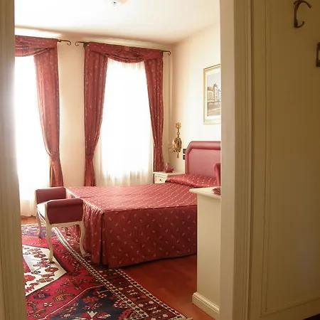 Meuble' Cortina فندق مبيت وإفطار *